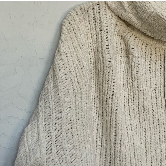 Free people chenille sweater Be Yours Cowl Neck Vanilla Bean color small - Picture 5 of 6